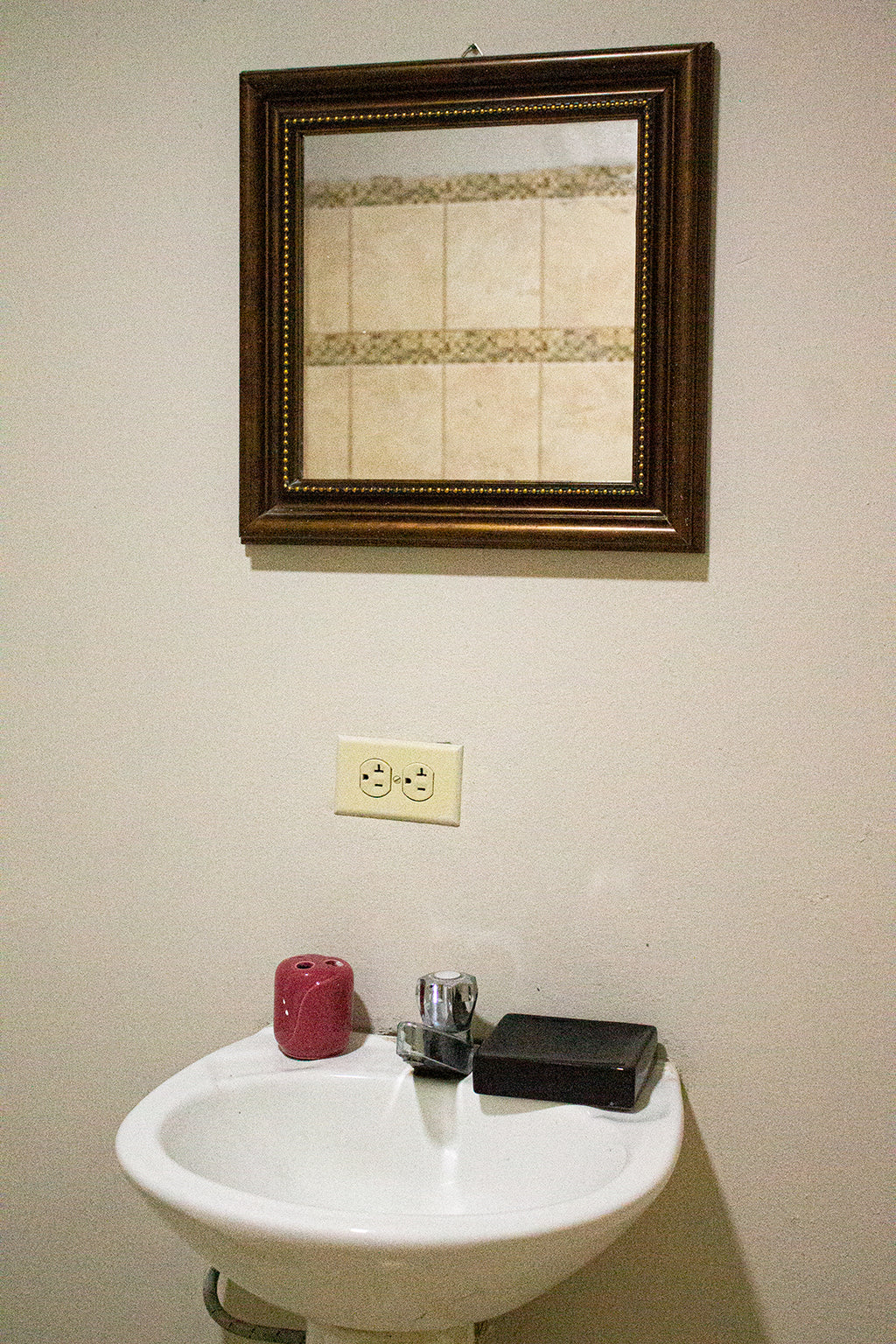 Hermosa Suite, Centrica, Independiente, Parqueo # 1