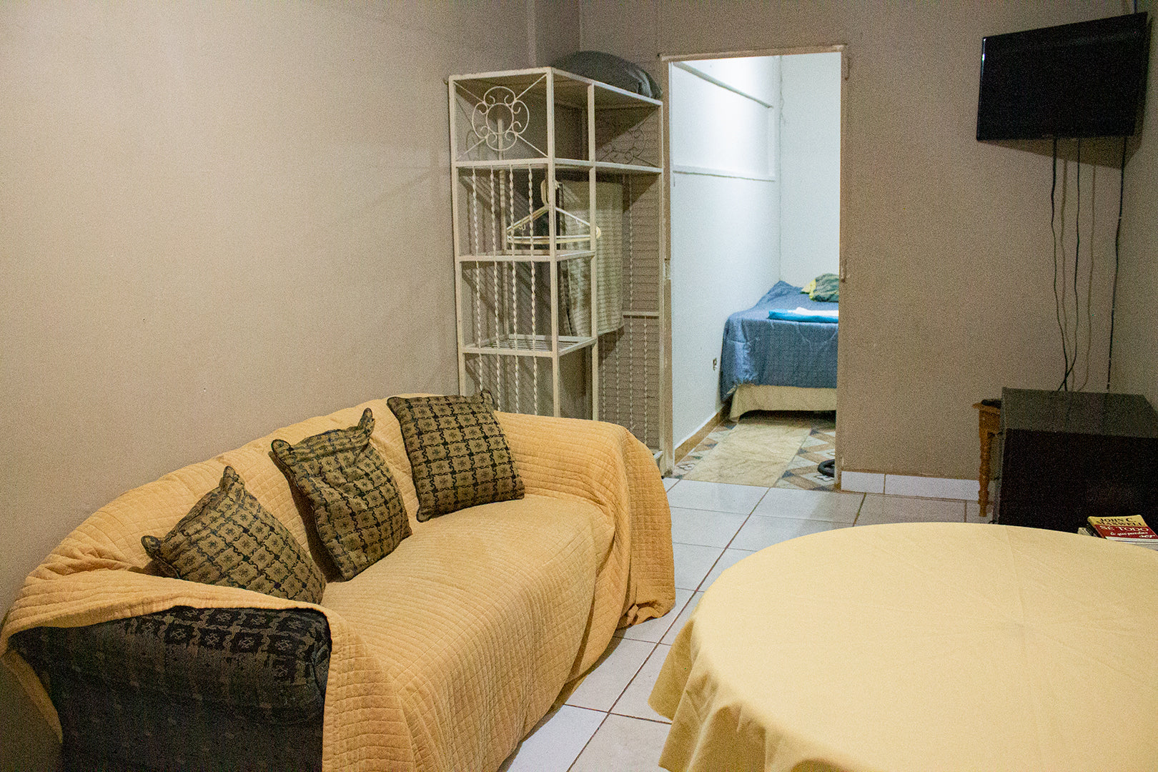 Hermosa Suite, Centrica, Independiente, Parqueo # 1