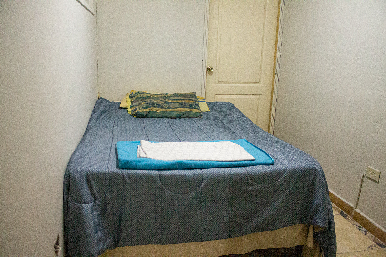 Hermosa Suite, Centrica, Independiente, Parqueo # 1