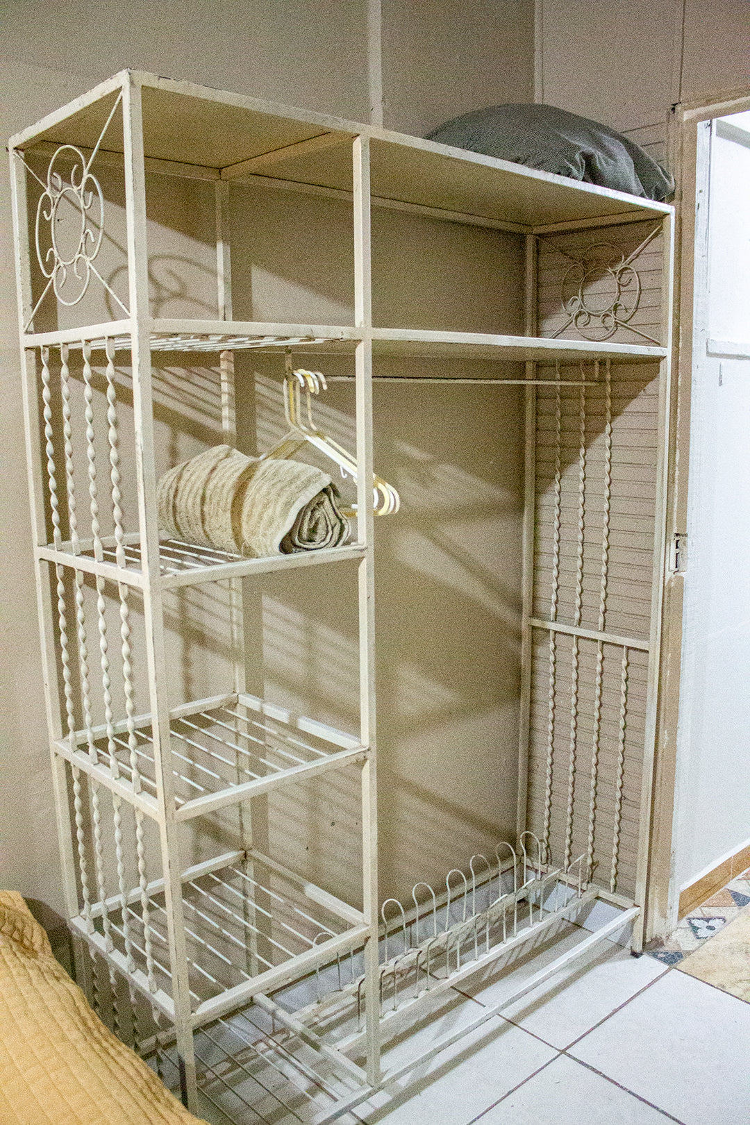 Hermosa Suite, Centrica, Independiente, Parqueo # 1