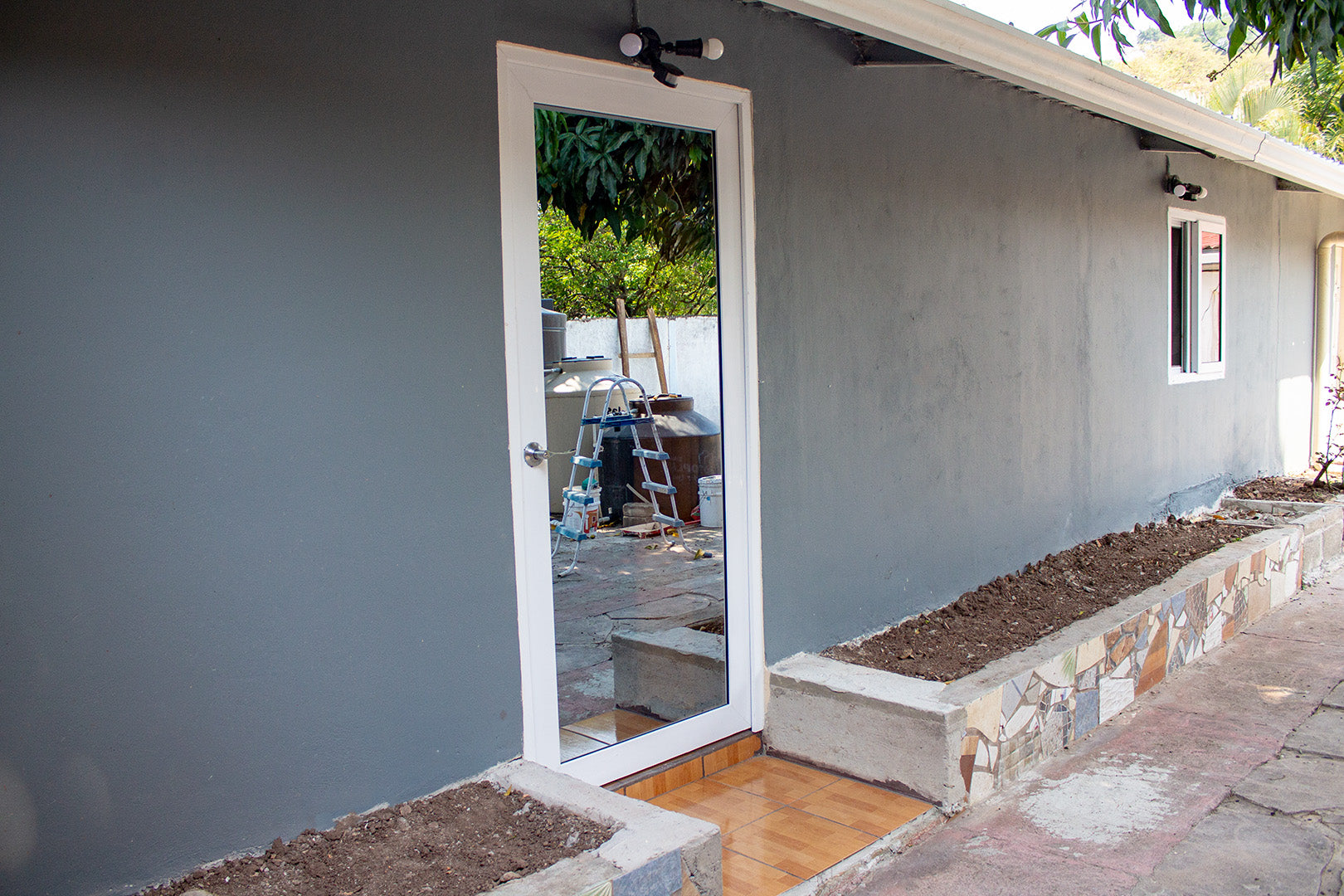 Modern, Safe, and Centrally Located New Apartment #6