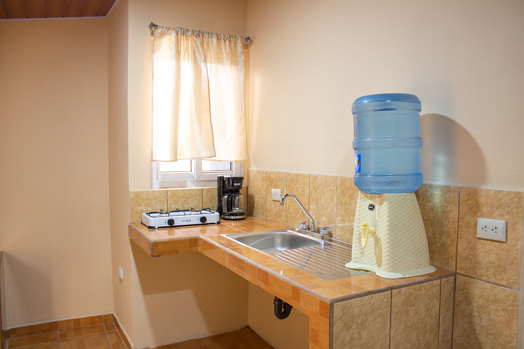 Modern, Safe, and Centrally Located New Apartment #6