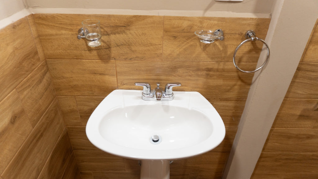 Moderno, Nuevo Y Lujoso Apartamento de 1 Habitación