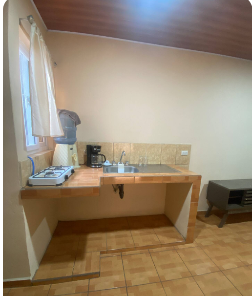 Modern, Safe, and Centrally Located New Apartment #6